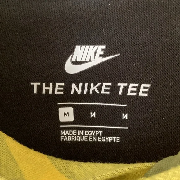 NIKE Hooded T Shirt The Nike Tee Size M Black Blue Yellow Red White Green - Picture 4 of 12
